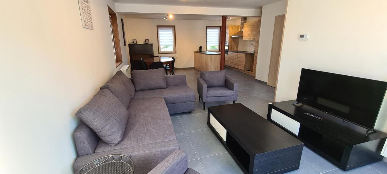 Meubles De Vacances Gite 3 Cles - Les Fres, 4 A 6 Personnes Avec Une Borne Electrique Recharge Voiture Publique Accessible Sur Le Parking Villa Rance Luaran gambar
