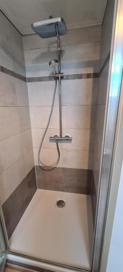 Meubles De Vacances Gite 3 Cles - Les Fres, 4 A 6 Personnes Avec Une Borne Electrique Recharge Voiture Publique Accessible Sur Le Parking Villa Rance Luaran gambar