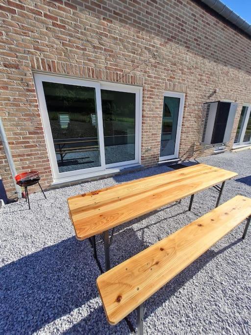 Meubles De Vacances Gite 3 Cles - Les Fres, 4 A 6 Personnes Avec Une Borne Electrique Recharge Voiture Publique Accessible Sur Le Parking Villa Rance Luaran gambar