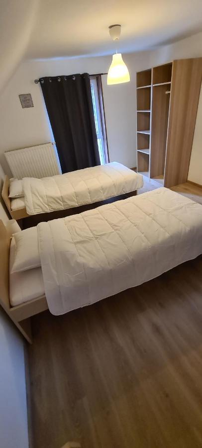 Meubles De Vacances Gite 3 Cles - Les Fres, 4 A 6 Personnes Avec Une Borne Electrique Recharge Voiture Publique Accessible Sur Le Parking Villa Rance Luaran gambar